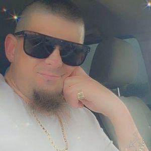 Meet your Posher, Saunders